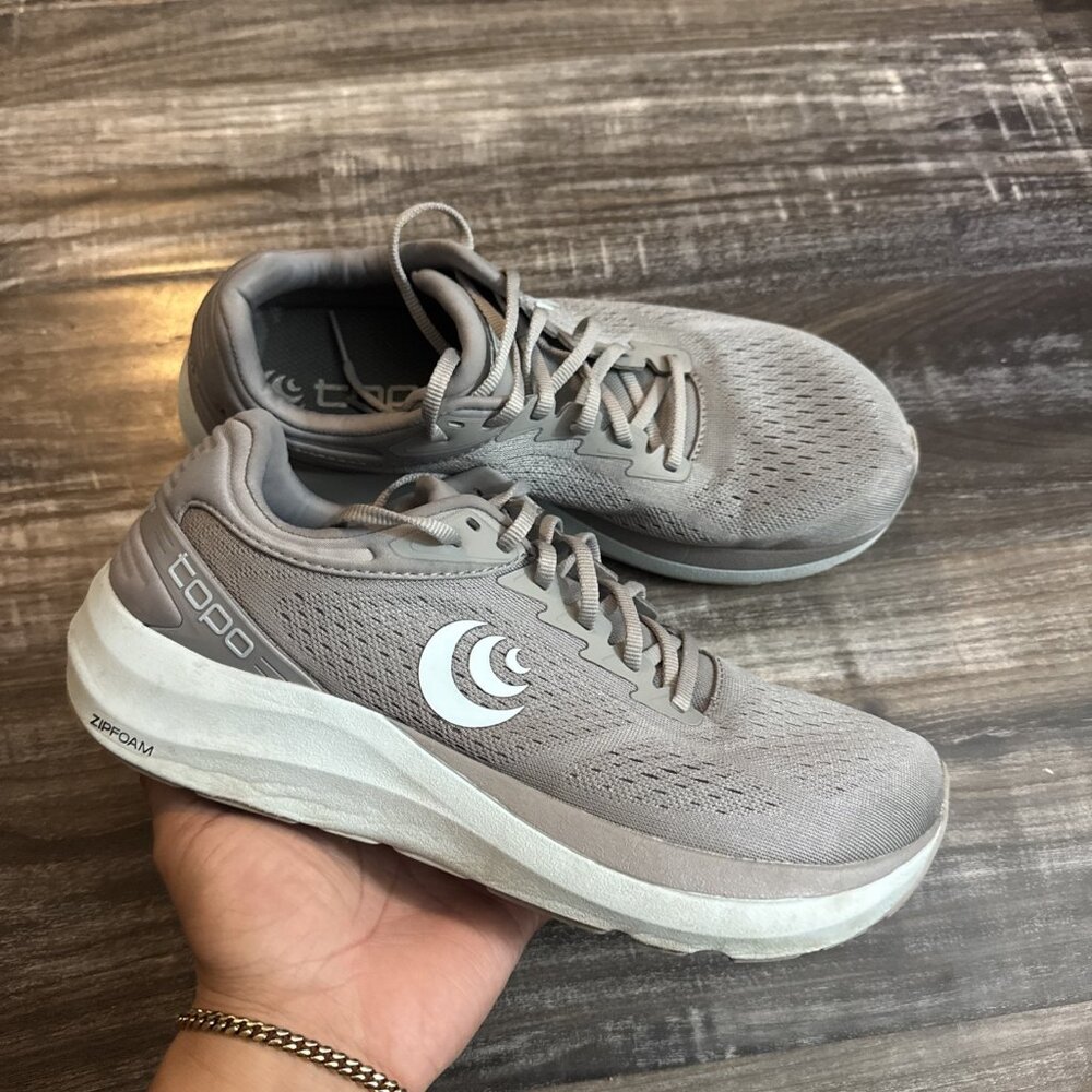 Topo Athletic Women’s 8.5 Phantom 3 Gray Running Athletic Shoes